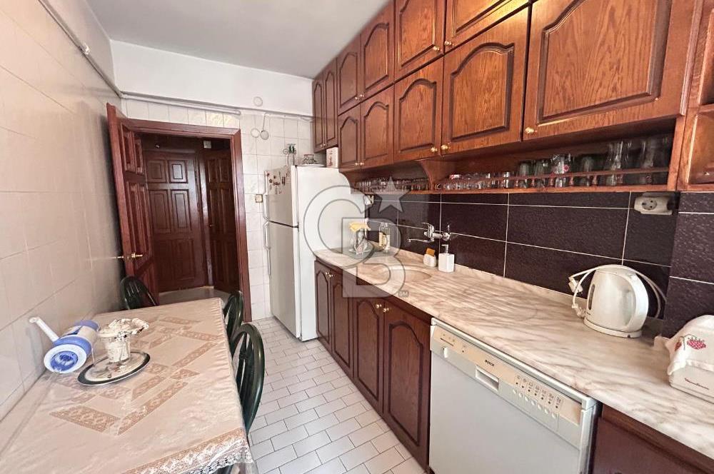 ÜSKÜDAR DA CADDE ÜZERİNDE SATILIK 3+1 DAİRE