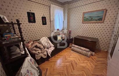 ÜSKÜDAR DA CADDE ÜZERİNDE SATILIK 3+1 DAİRE