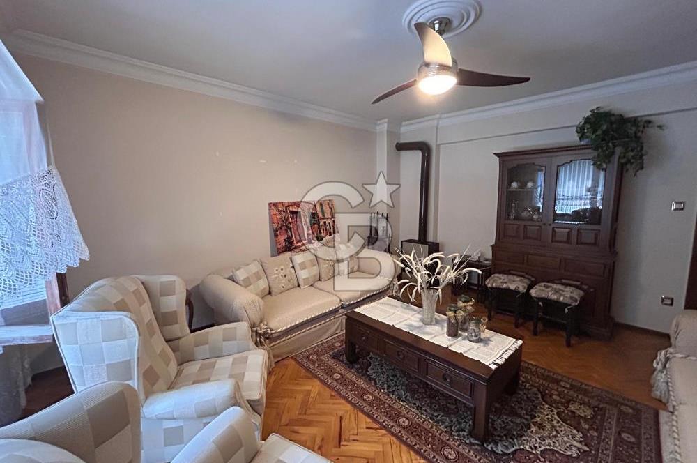 ÜSKÜDAR DA CADDE ÜZERİNDE SATILIK 3+1 DAİRE