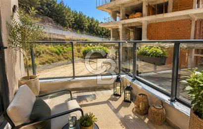ÇANAKKALE'DE BOĞAZ MANZARALI ARAKAT,SIFIR SATILIK 2+1 DAİRE