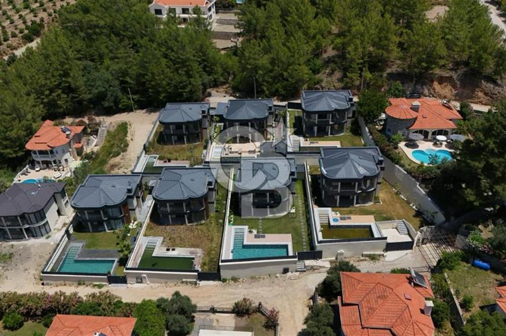 Muğla Dalaman da Satılık Havuzlu Lüks Villa