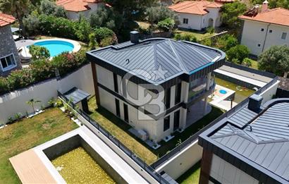 Muğla Dalaman da Satılık Havuzlu Lüks Villa