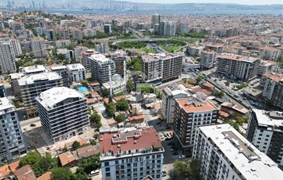 KARŞIYAKA İMBATLI’DA MERKEZİ KONUMDA 2+1 KİRALIK ARA KAT DAİRE
