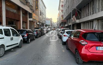 Metro,Metrobüs ve E-5'e Yakın | Şirinevler'de Satılık 2+1