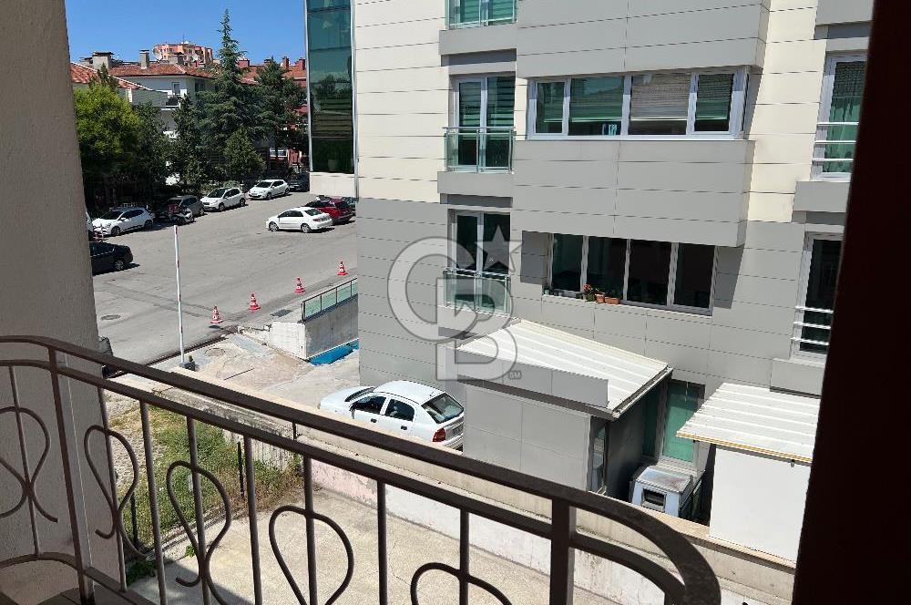 BALGAT' TA MERKEZİ KONUMDA CADDEYE CEPHELİ KÖŞE BİNA