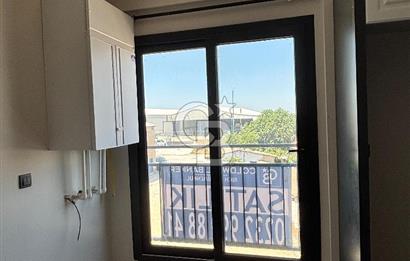 SEYREK PAZAR YERİ, BAKIRÇAY Ü. ANA CADDE YAKINI SATILIK YENİ 1+1