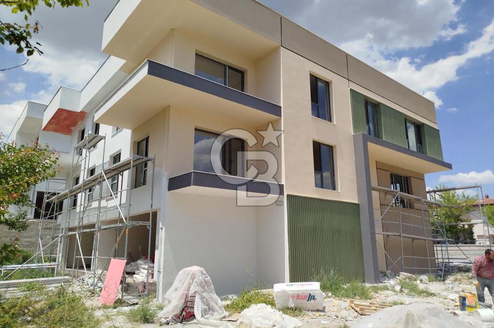 ESKİŞEHİR YOLU BORUSAN ve ELMAR TOWERS KARŞISI SATILIK VİLLA