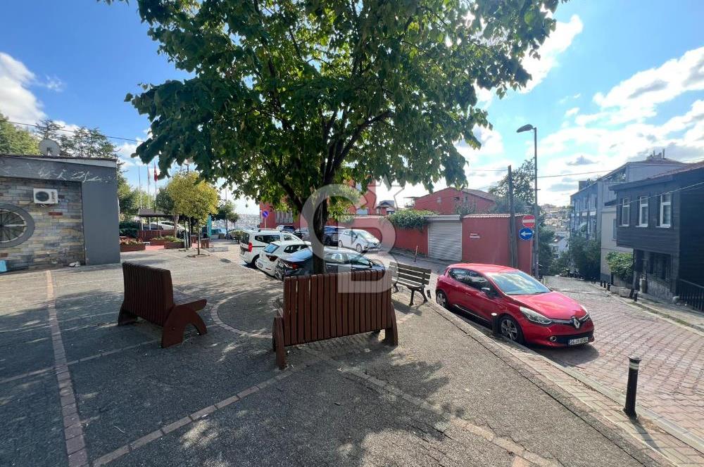 Ortaköy Aydınlık Sokak'ta satılık ferah 2+1 daire