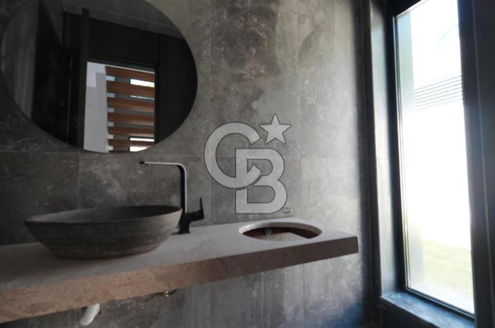 Dalaman EOS ta 450m² Bahçeli, Havuzlu, Sıfır Lüks Villa