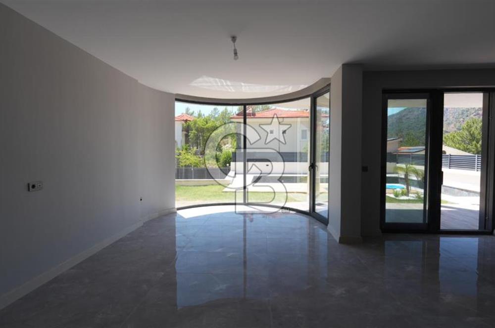 Muğla Dalaman da Satılık Havuzlu Lüks Villa