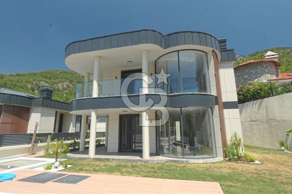 Dalaman EOS ta 450m² Bahçeli, Havuzlu, Sıfır Lüks Villa
