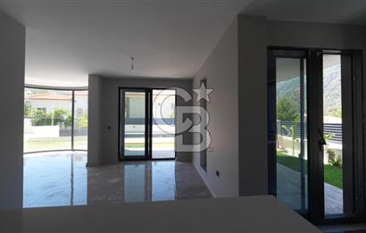 Dalaman EOS ta 450m² Bahçeli, Havuzlu, Sıfır Lüks Villa