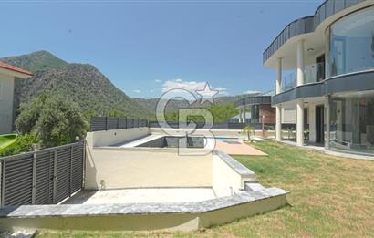 Dalaman EOS ta 450m² Bahçeli, Havuzlu, Sıfır Lüks Villa