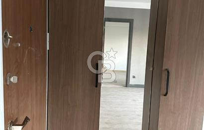 BORNOVA GOLDİVA FAMİLYA'DA KİRALIK 1+1