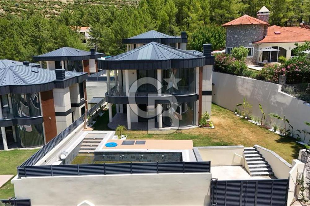 Muğla Dalaman da Satılık Havuzlu Lüks Villa