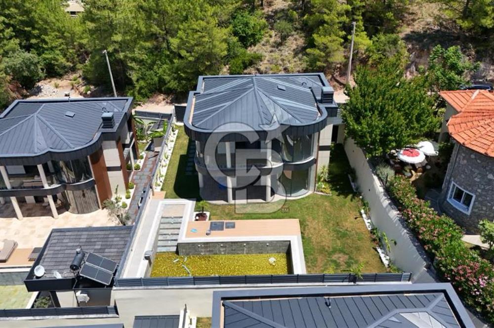Muğla Dalaman da Satılık Havuzlu Lüks Villa