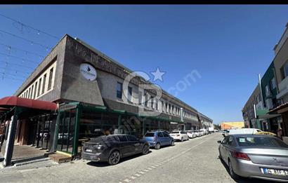 Güzelyurt Statü Çarşı Satılık Teraslı Ofis Katı