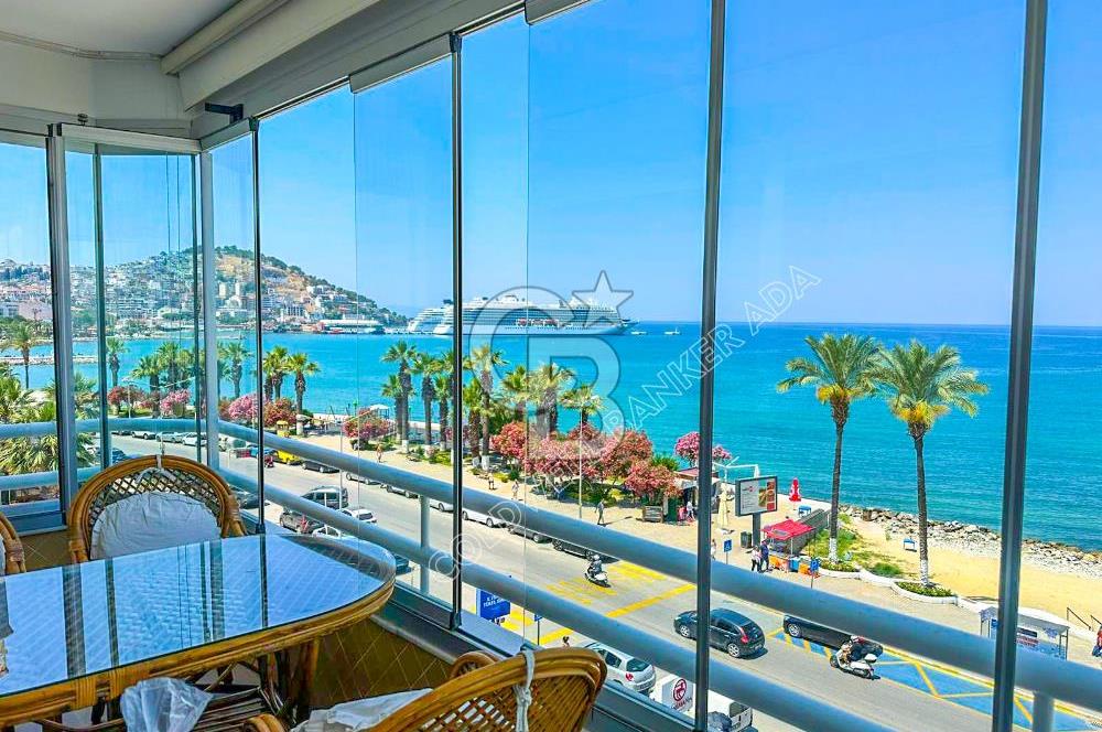 Kuşadası Kordon’da Panoramik Deniz Manzaralı Çatı Dubleks