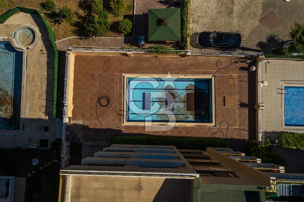 HURMA’DA HAVUZLU BİNADA SATILIK ARA KAT 2+1 DAİRE