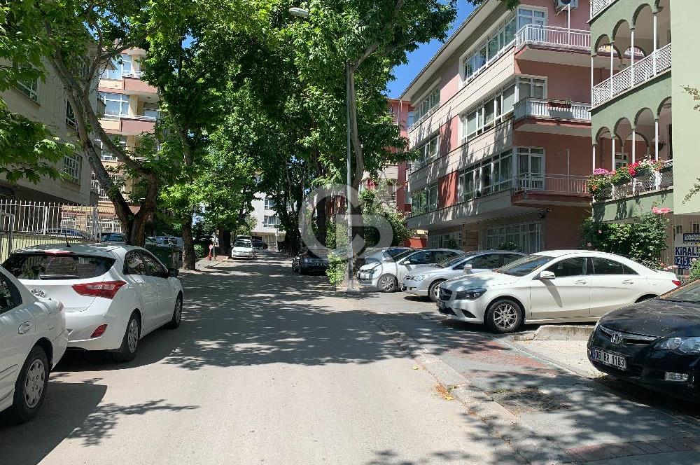 MEBUSEVLERİ ŞEREFLİ SOKAKTA YÜKŞEK GİRİŞ YAPILI 3+1 SATILIK OFİS