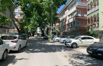 MEBUSEVLERİ ŞEREFLİ SOKAKTA YÜKŞEK GİRİŞ YAPILI 3+1 SATLIK DAİRE