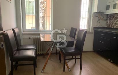 MEBUSEVLERİ ŞEREFLİ SOKAKTA YÜKŞEK GİRİŞ YAPILI 3+1 SATLIK DAİRE