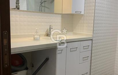 MEBUSEVLERİ ŞEREFLİ SOKAKTA YÜKŞEK GİRİŞ YAPILI 3+1 SATILIK OFİS