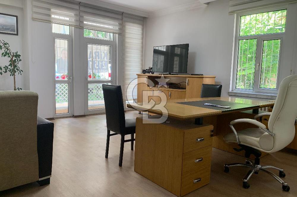 MEBUSEVLERİ ŞEREFLİ SOKAKTA YÜKŞEK GİRİŞ YAPILI 3+1 SATILIK OFİS