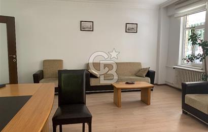 MEBUSEVLERİ ŞEREFLİ SOKAKTA YÜKŞEK GİRİŞ YAPILI 3+1 SATLIK DAİRE