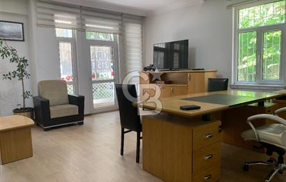 MEBUSEVLERİ ŞEREFLİ SOKAKTA YÜKŞEK GİRİŞ YAPILI 3+1 SATLIK DAİRE