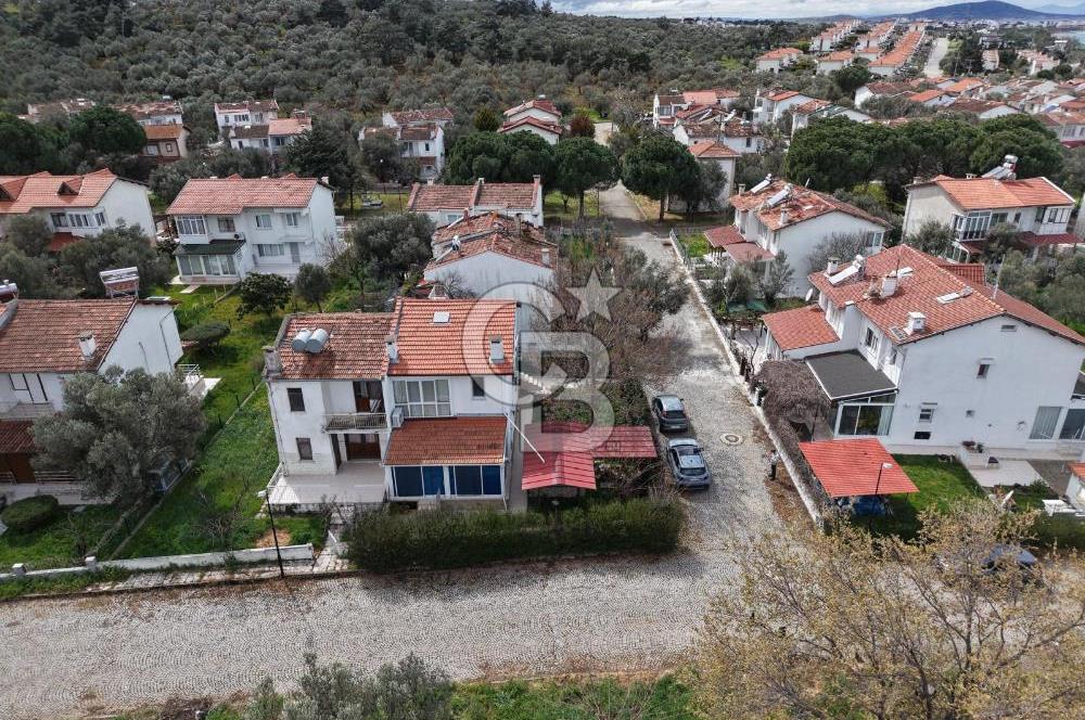 Ayvalık Sahilkent Denize Yürüme Mesafesi Yazlık Villa