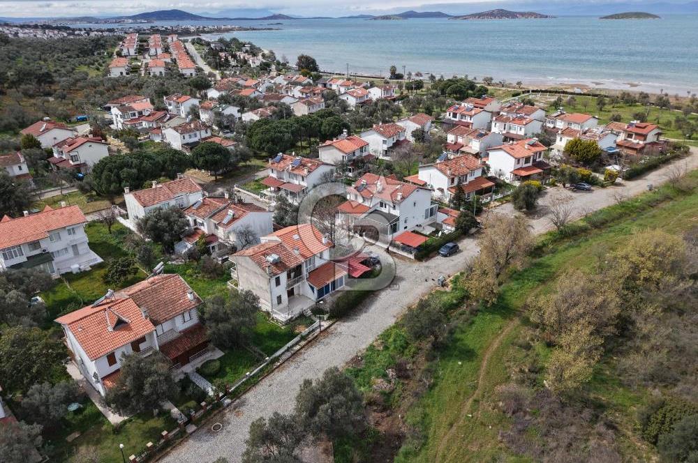 Ayvalık Sahilkent Denize Yürüme Mesafesi Yazlık Villa
