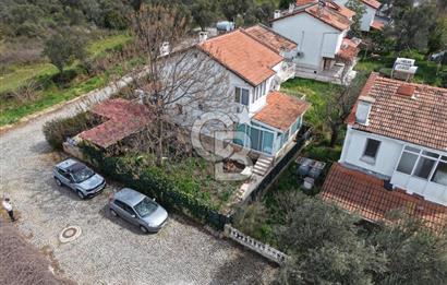 Ayvalık Sahilkent Denize Yürüme Mesafesi Yazlık Villa