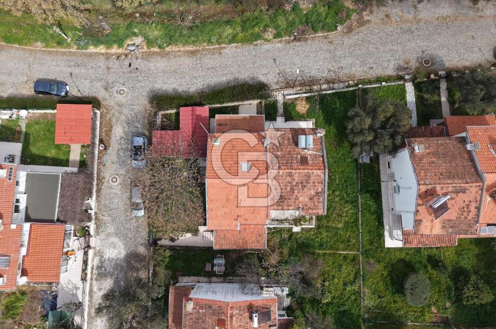 Ayvalık Sahilkent Denize Yürüme Mesafesi Yazlık Villa