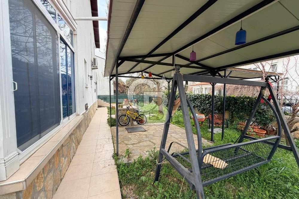 Ayvalık Sahilkent Denize Yürüme Mesafesi Yazlık Villa