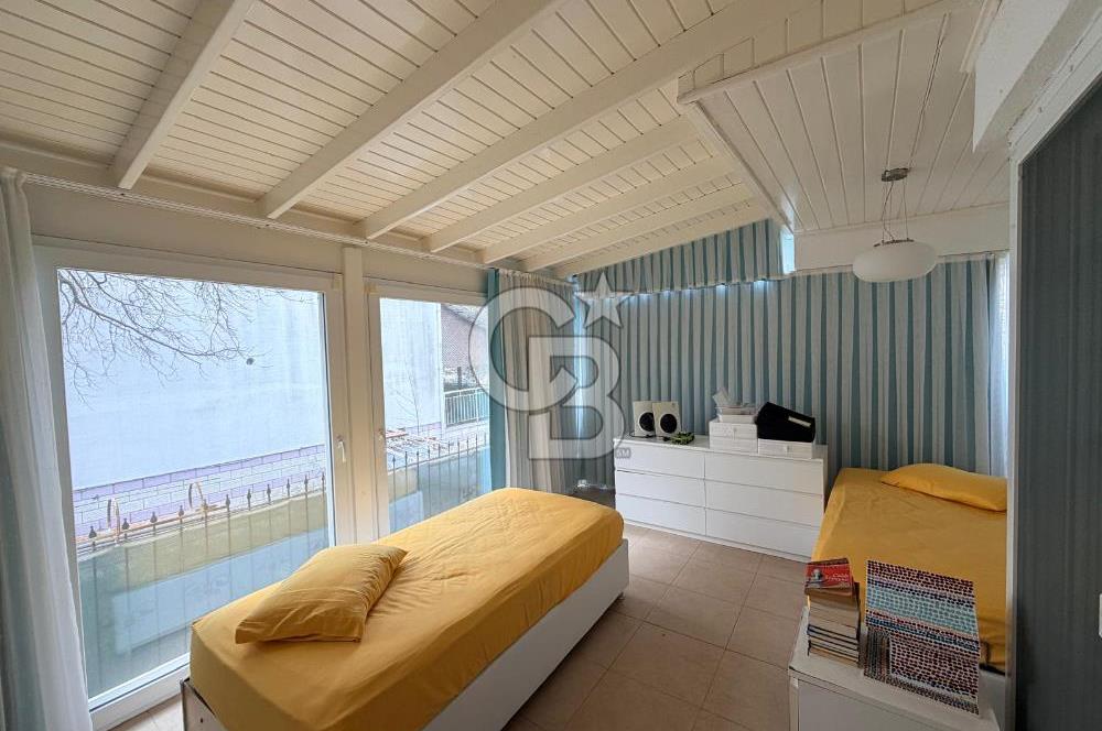 Ayvalık Sahilkent Denize Yürüme Mesafesi Yazlık Villa