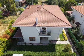 ALTINOVA'DA BAHÇELİ VE GENİŞ VERANDALI 4+1 VİLLA - 2 - 355324