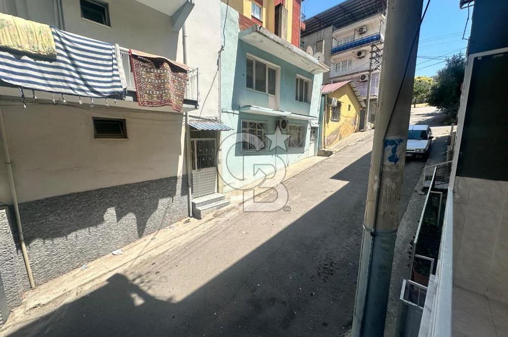 BORNOVA ALTINDAĞ ZAFER MAHALLESİ’NDE KİRALIK 3+1 DAİRE
