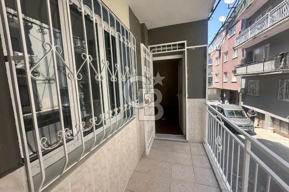 BORNOVA ALTINDAĞ ZAFER MAHALLESİ’NDE KİRALIK 3+1 DAİRE