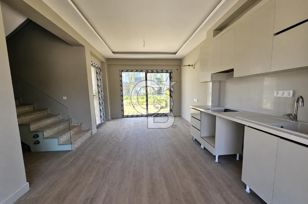 AYVALIK ALTINOVA SATILIK 3+1 VİLLA