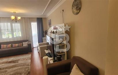 Karşıyaka Zübeyda hanım mah.de merkezi Lokasyonda satılık 3+1 Daire.