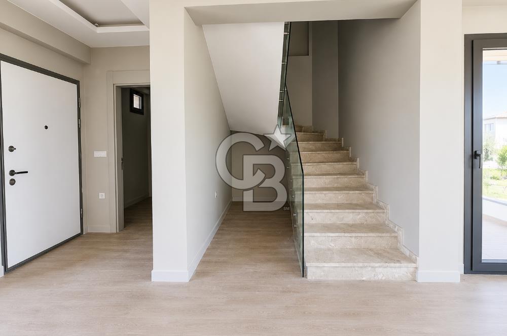 AYVALIK ALTINOVA SATILIK 3+1 VİLLA