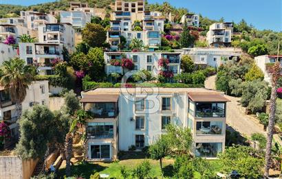 Bodrum Merkez'de Satılık Geniş Site İçi 2+1 Bahçe Katı Daire