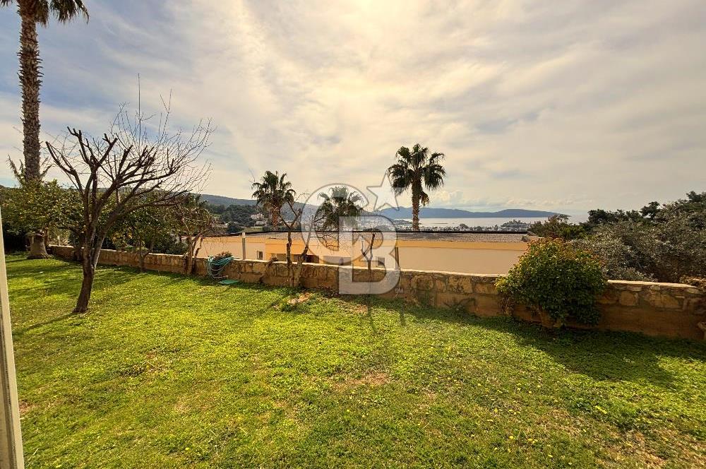 Bodrum Merkez'de Satılık Geniş Site İçi 2+1 Bahçe Katı Daire