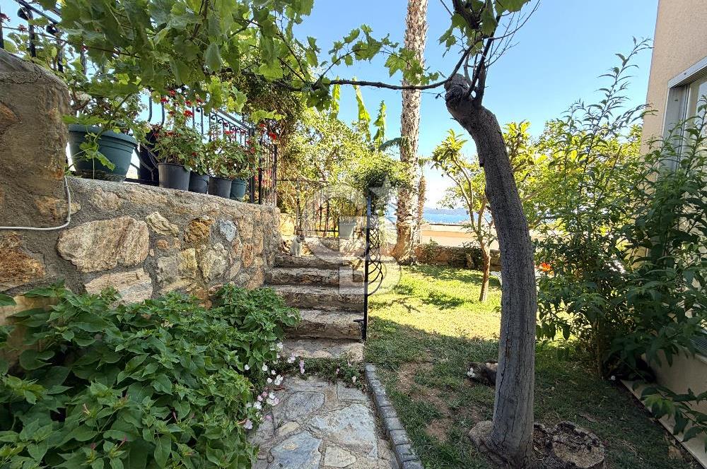 Bodrum Merkez'de Satılık Geniş Site İçi 2+1 Bahçe Katı Daire