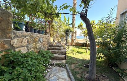 Bodrum Merkez'de Satılık Geniş Site İçi 2+1 Bahçe Katı Daire