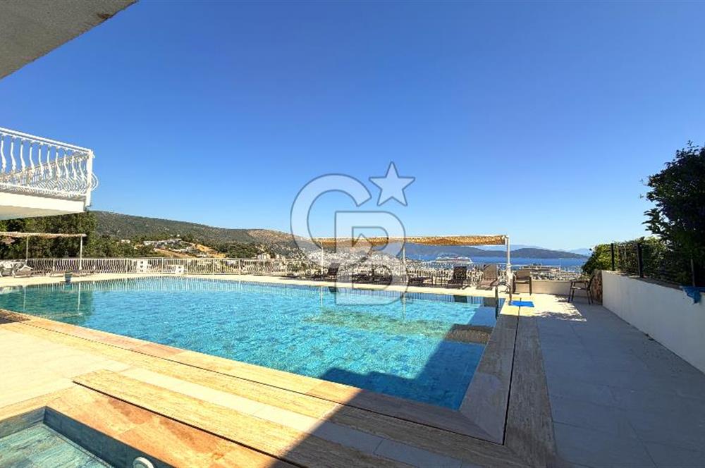 Bodrum Merkez'de Satılık Geniş Site İçi 2+1 Bahçe Katı Daire