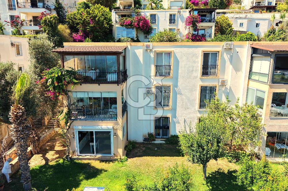 Bodrum Merkez'de Satılık Geniş Site İçi 2+1 Bahçe Katı Daire