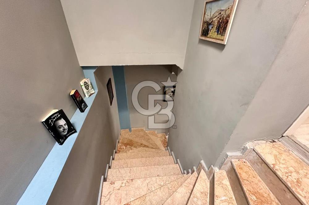 BORNOVA İNÖNÜ MAHALLESİ’NDE EŞYALI 2+1 DUBLEKS FIRSATI!