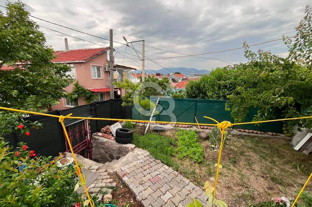 Kemalpaşa Aşağıkızılca'da  Satılık Bahçeli Müstakil Ev